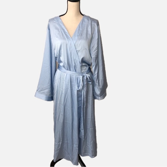 Fox & Royal Slinky Midi Robe Sky Blue Size Medium Pockets Attached Tie Belt NEW - Picture 1 of 9